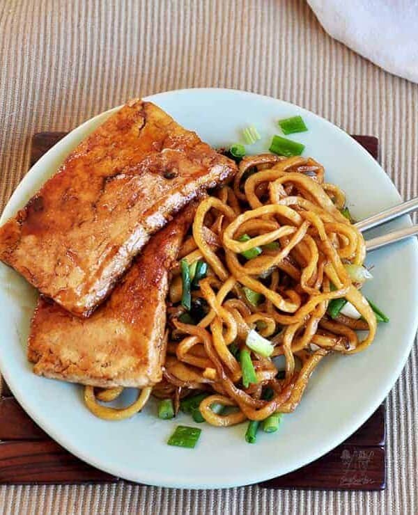 Vegetarian Chow Mein with Honey Fried Tofu on the side.