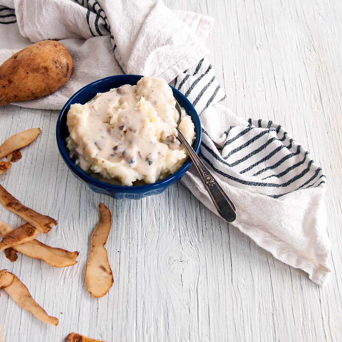 Mashed Potatoes in a blue bowl.